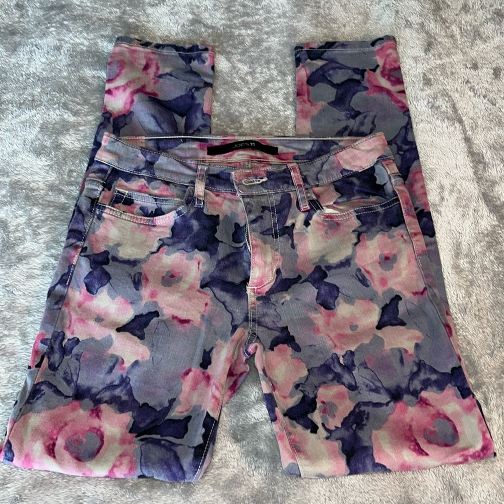 Joe’s High Water 5 Pocket Fly Front, Flowered Jeans in Pinks, Purples, Blues  27
